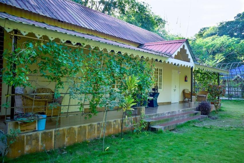 Bougainvillea Retreat & Spa Kaharpara Bagian luar foto
